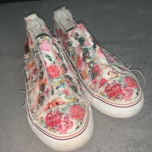 Blowfish Kids Malibu Shoes a size 2